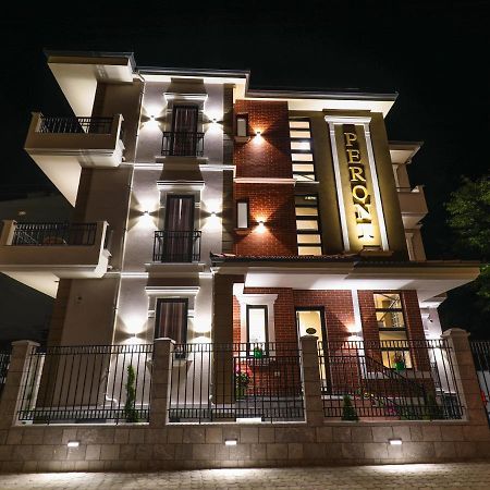 קורצ'ה Hotel Peroni מראה חיצוני תמונה