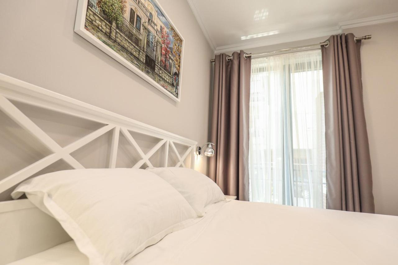 קורצ'ה Hotel Peroni מראה חיצוני תמונה