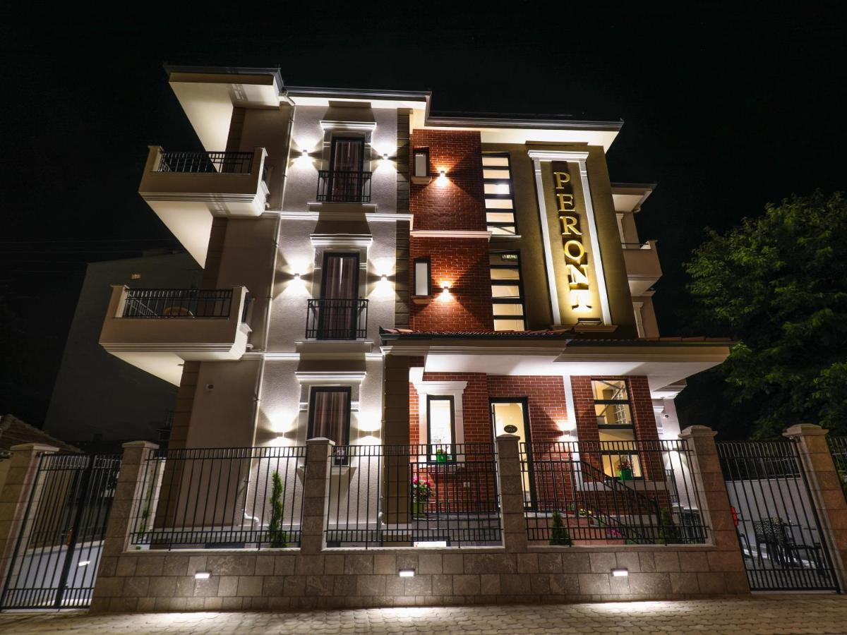 קורצ'ה Hotel Peroni מראה חיצוני תמונה